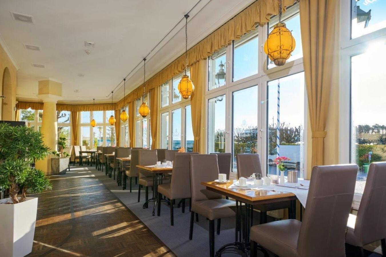 Strandhotel Prinz Von Preussen Цинновиц Экстерьер фото