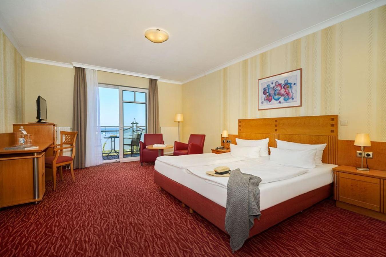 Strandhotel Prinz Von Preussen Цинновиц Экстерьер фото